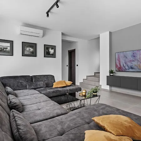 Vila Delecto By Interhome