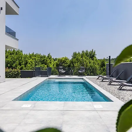 Delecto By Interhome Villa