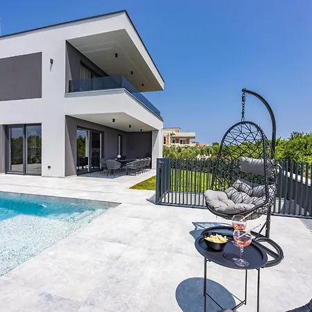 Delecto By Interhome * Pula