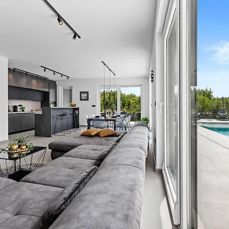 Delecto By Interhome Villa